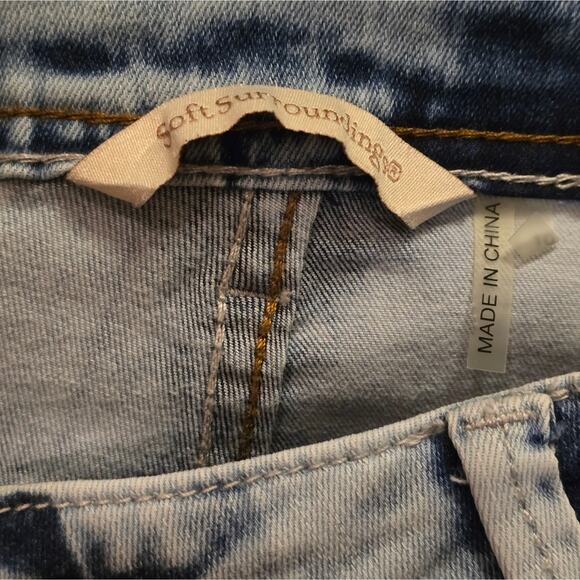 Soft Surroundings Acid Wash Stretch Comfy Straight Leg Jeans Size 10 - Picture 6 of 8